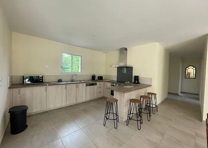 Villa Les Pins*calme*confort*piscine *